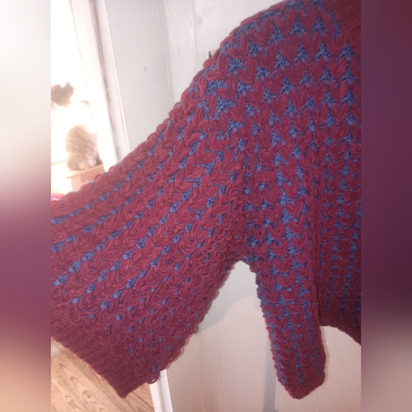 Buckle Burgundy and Blue Knit Sweater - Picture 3 of 4